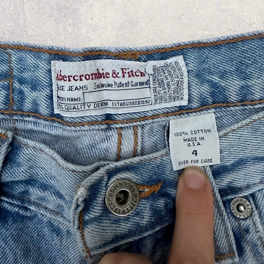 Vintage Abercrombie & Fitch Women’s Blue Denim Shorts - Size 4 - Picture 3 of 3